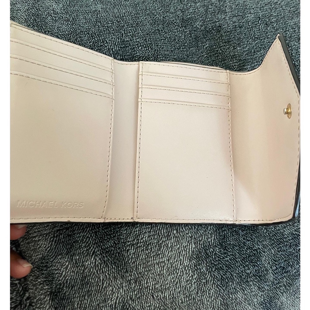 Micheal Kors Mini Wallet